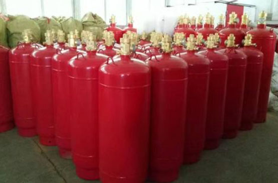 组装90L2.5MPA无管网七氟丙烷灭火系统的零件